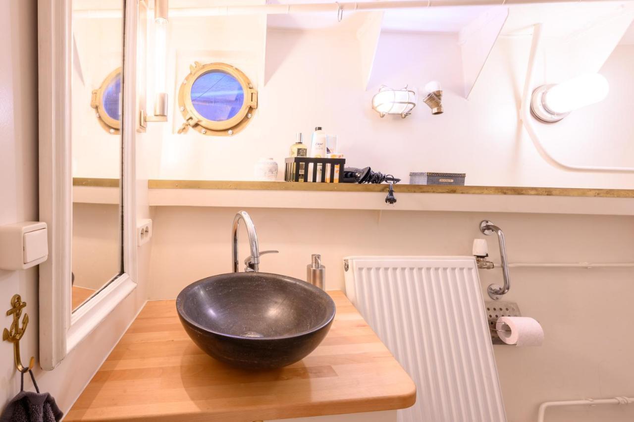 Boatapartment Animathor On Top Location Rotterdam Exterior foto